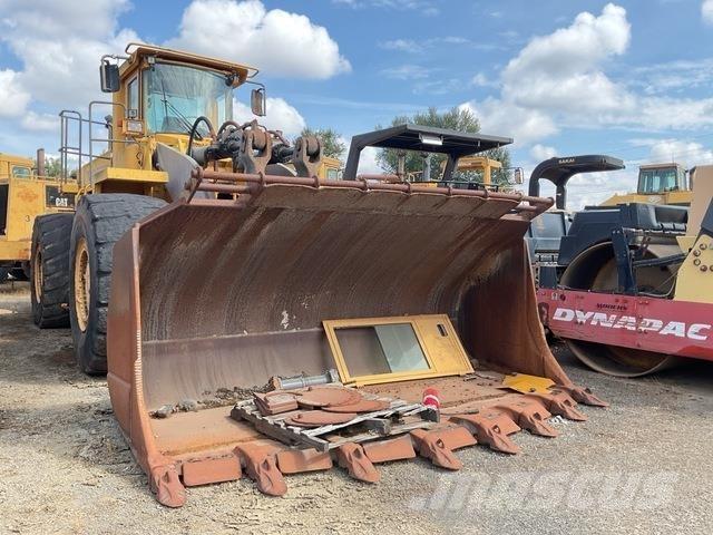 Volvo L330E Chargeuse sur pneus