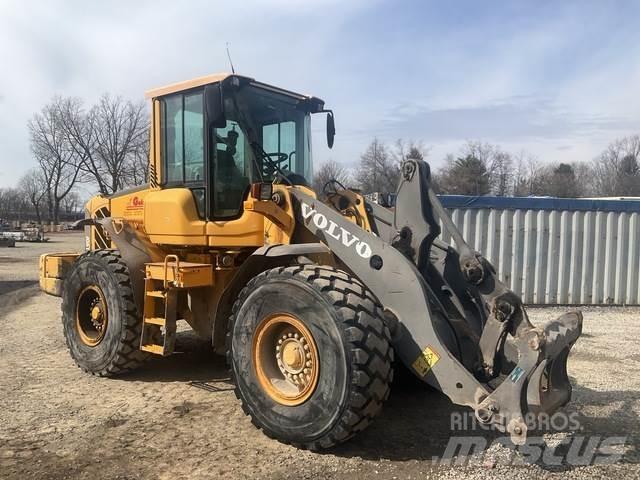 Volvo L90F Chargeuse sur pneus