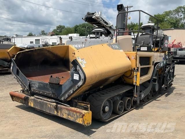Volvo P7110 Finisseur