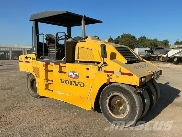 Volvo PTR240 Rouleaux à pneumatiques