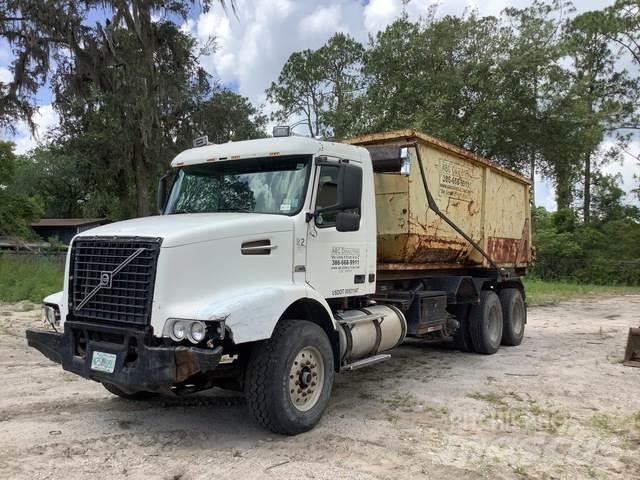 Volvo V12 Camion multibenne