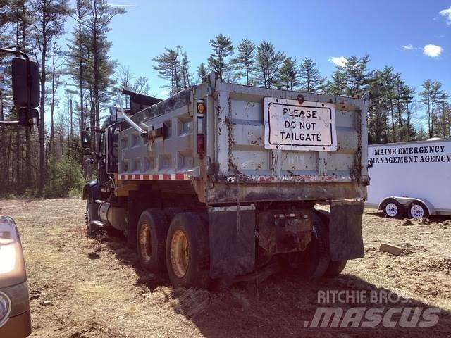 Volvo VHD Camion benne