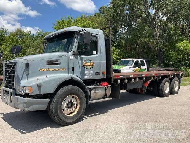 Volvo VHD Camion plateau