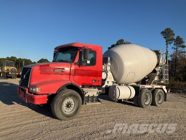 Volvo VHD Autre camion