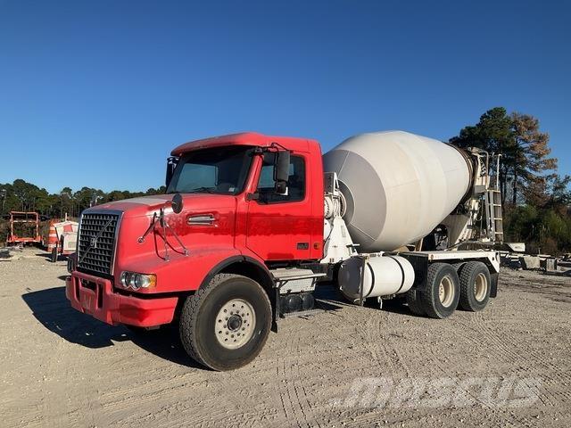 Volvo VHD Autre camion