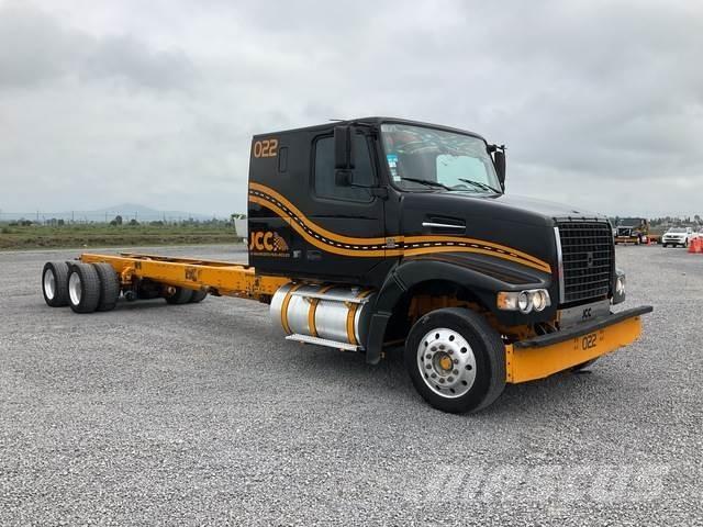 Volvo VHD64F Cabines