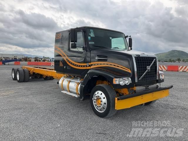 Volvo VHD64F Cabines
