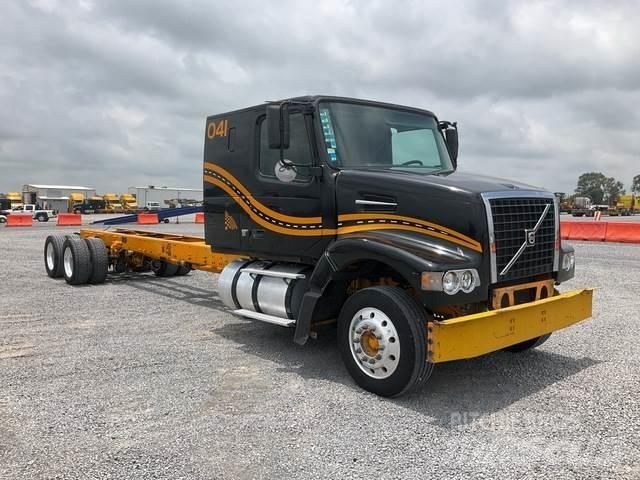 Volvo VHD64F Cabines