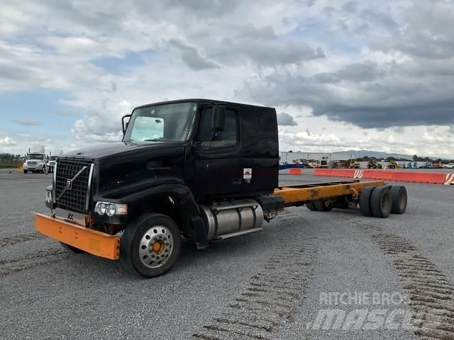 Volvo VHD64F Cabines