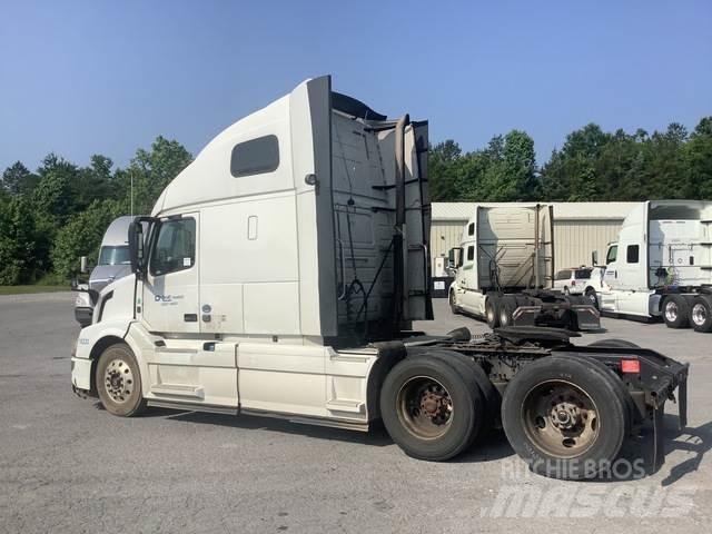 Volvo VNL Tracteur routier