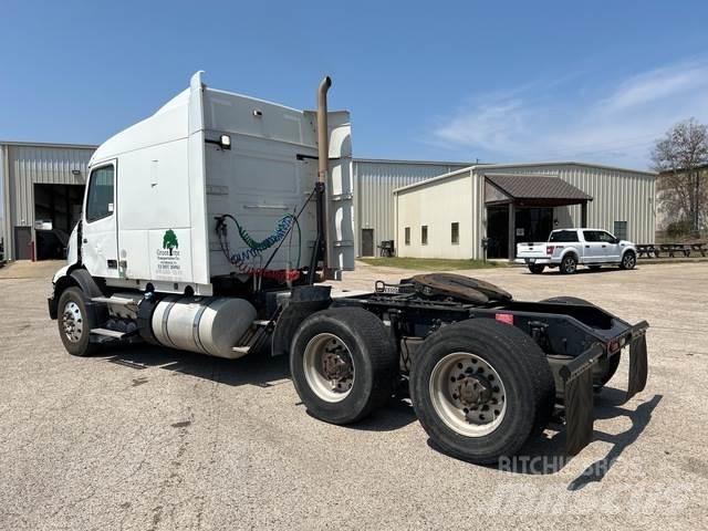Volvo VNL Tracteur routier