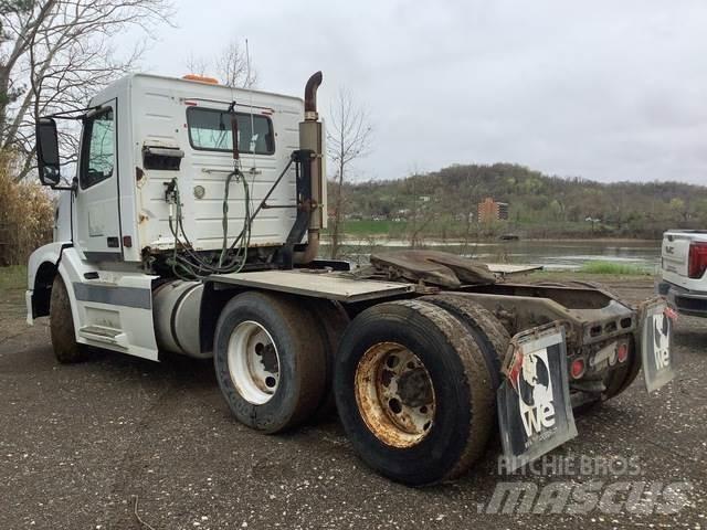 Volvo VNL Tracteur routier