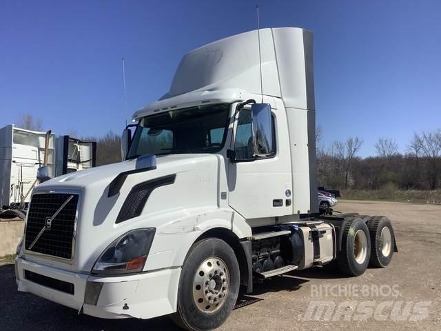 Volvo VNL Tracteur routier