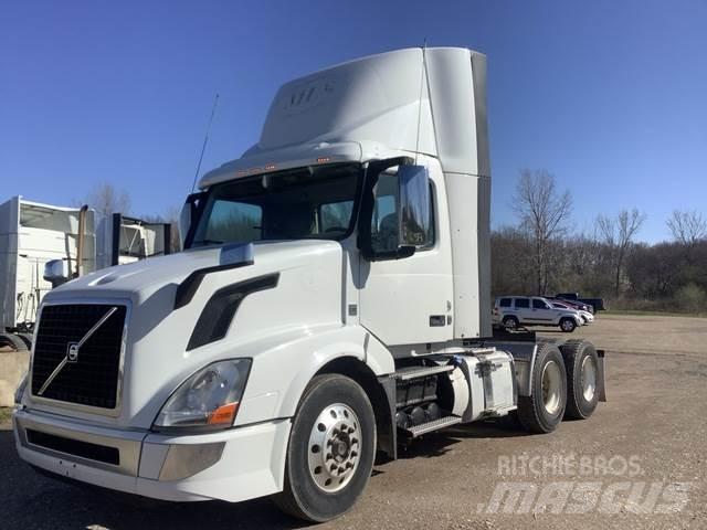 Volvo VNL Tracteur routier