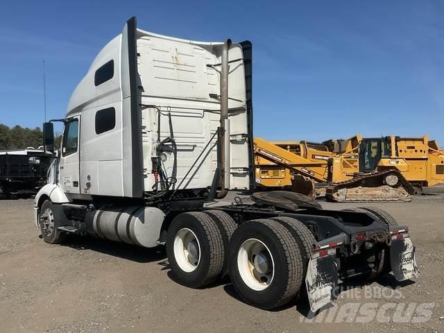 Volvo VNL Tracteur routier