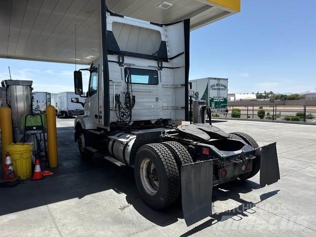 Volvo VNL Tracteur routier