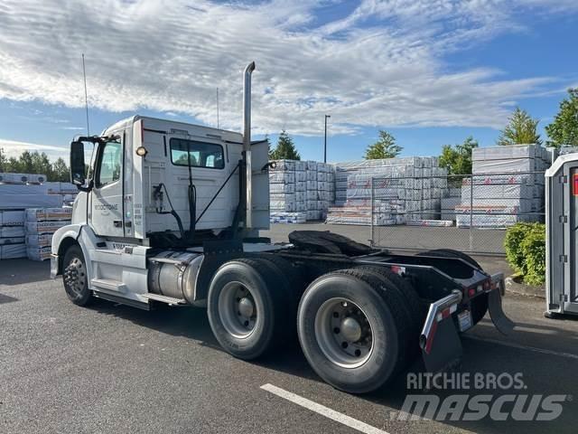 Volvo VNL Tracteur routier
