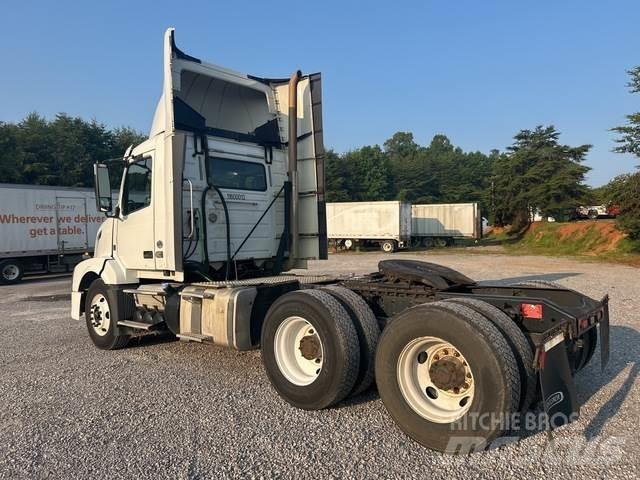 Volvo VNL Tracteur routier