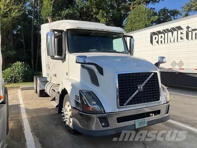 Volvo VNL Tracteur routier