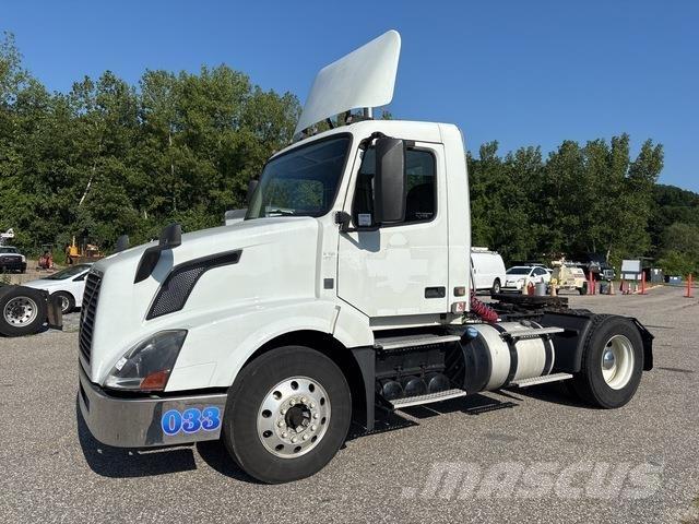 Volvo VNL Tracteur routier