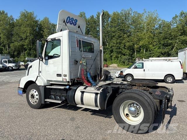 Volvo VNL Tracteur routier