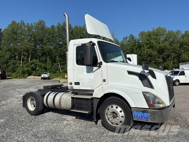 Volvo VNL Tracteur routier