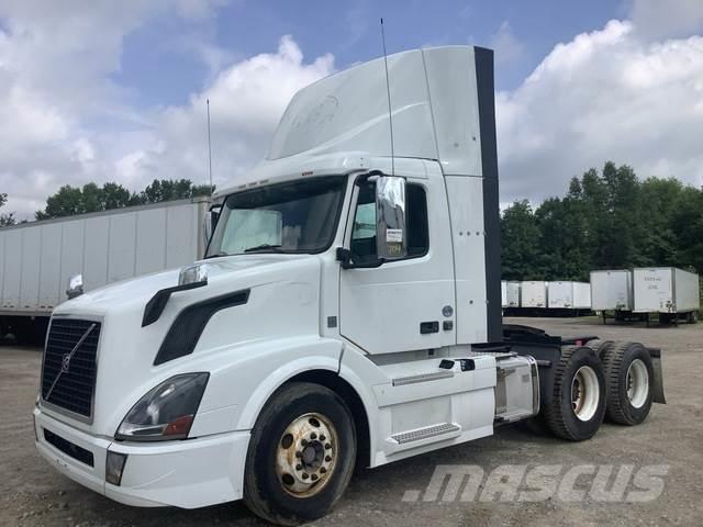 Volvo VNL Tracteur routier
