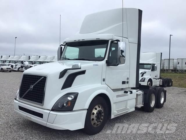 Volvo VNL Tracteur routier