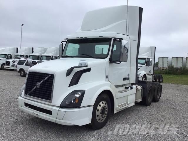 Volvo VNL Tracteur routier