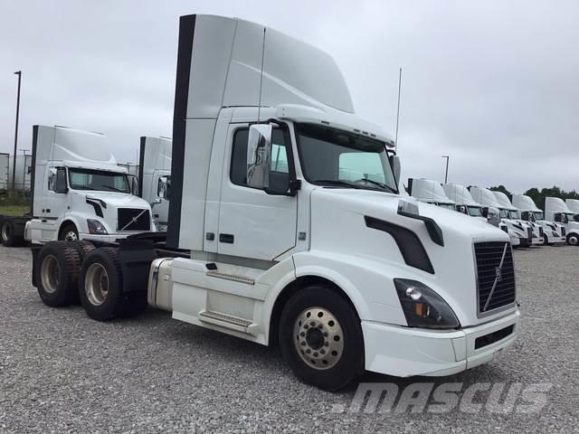 Volvo VNL Tracteur routier