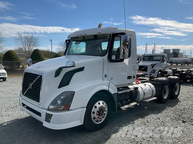 Volvo VNL Tracteur routier
