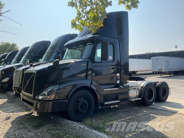 Volvo VNL Tracteur routier