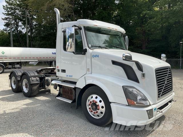 Volvo VNL Tracteur routier
