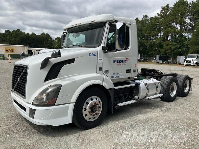 Volvo VNL Tracteur routier