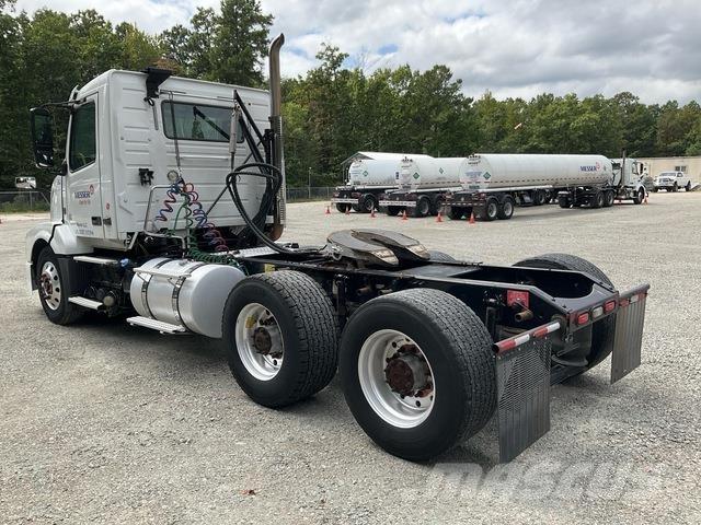 Volvo VNL Tracteur routier