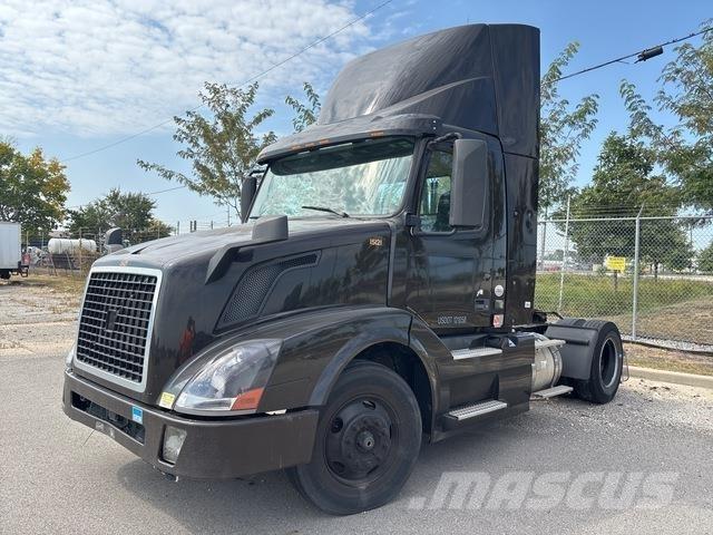 Volvo VNL Tracteur routier