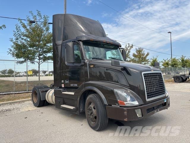 Volvo VNL Tracteur routier