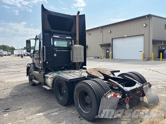 Volvo VNL Tracteur routier