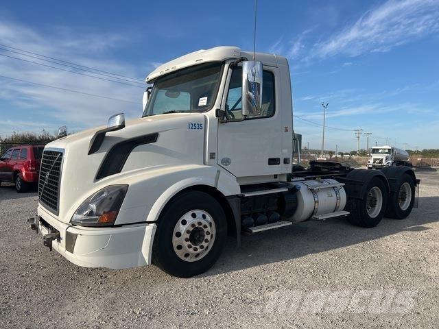 Volvo VNL Tracteur routier