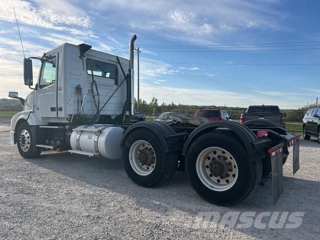 Volvo VNL Tracteur routier