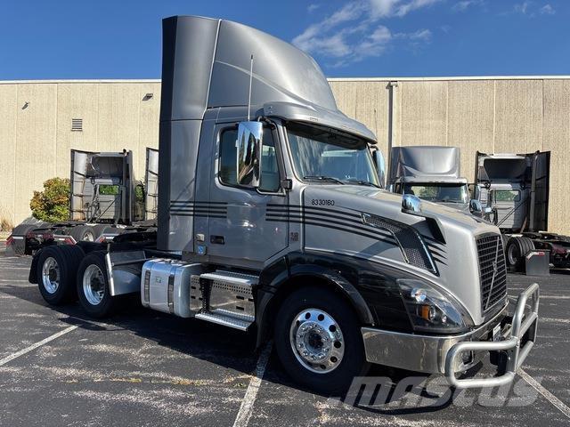 Volvo VNL Tracteur routier