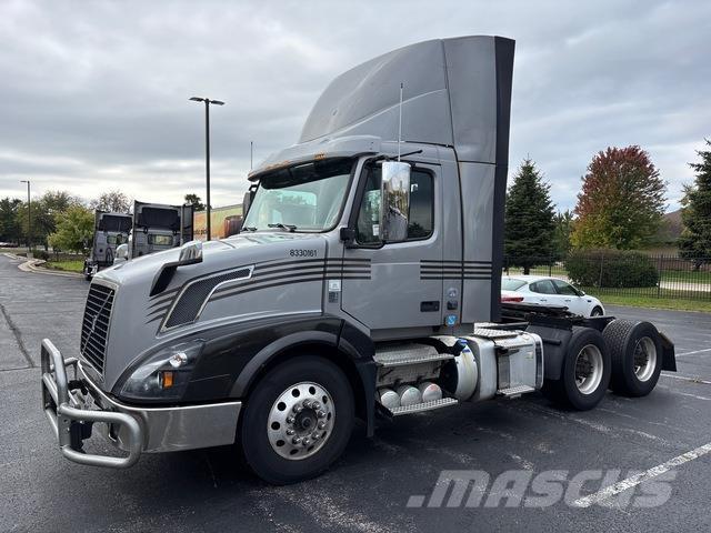 Volvo VNL Tracteur routier