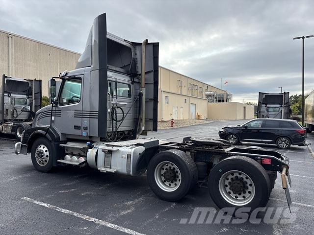 Volvo VNL Tracteur routier