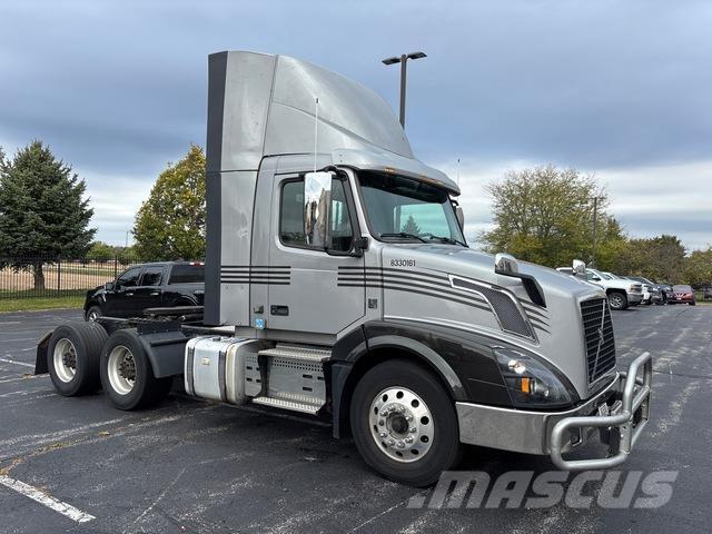 Volvo VNL Tracteur routier