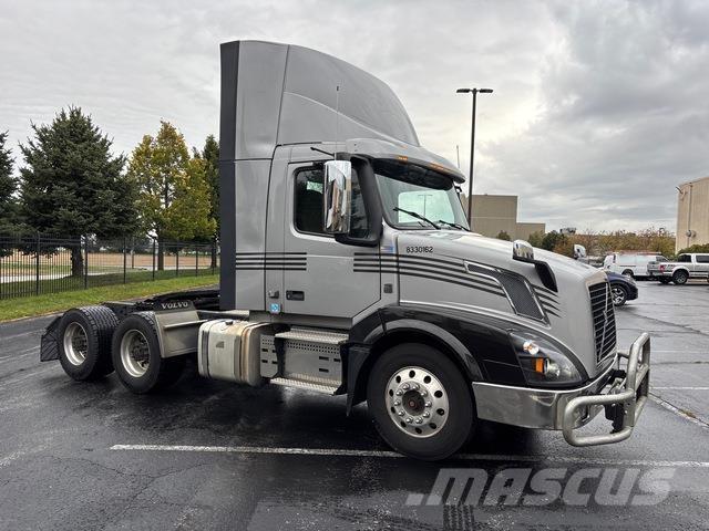 Volvo VNL Tracteur routier