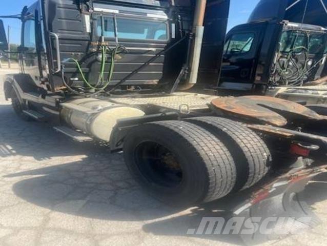 Volvo VNL Tracteur routier