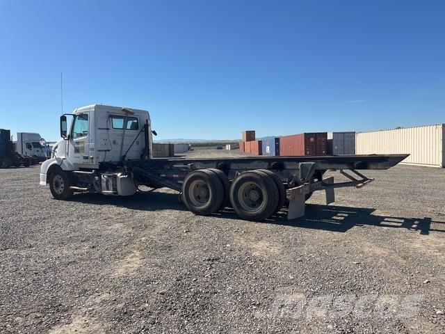 Volvo VNL Camion multibenne