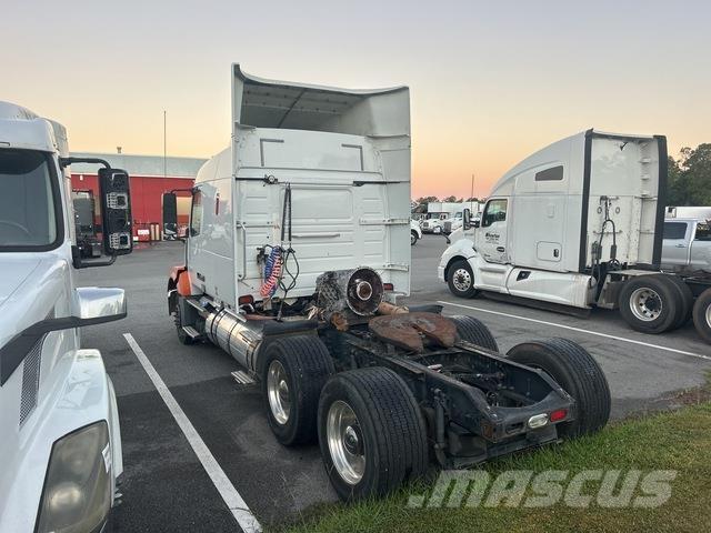 Volvo VNL Tracteur routier