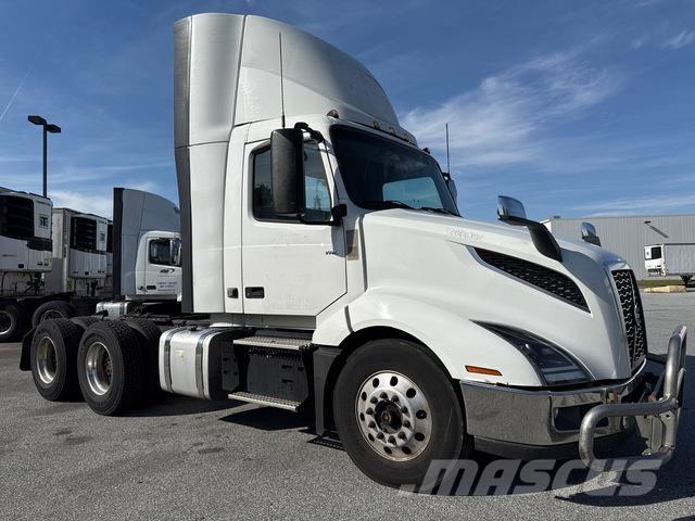 Volvo VNL 300 Tracteur routier