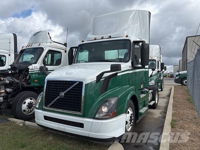 Volvo VNL42T Tracteur routier